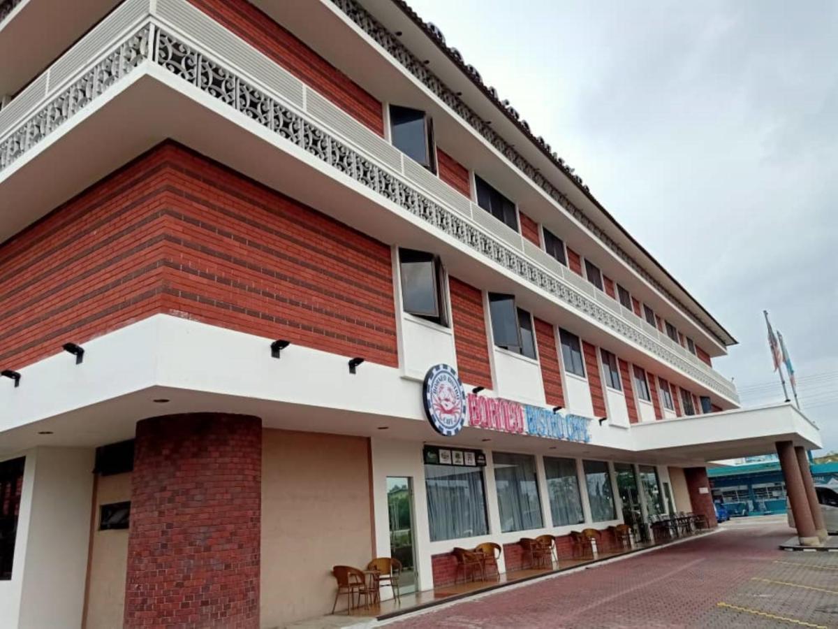 Super Oyo 90464 Borneo Suites Hotel Kota Kinabalu Exterior foto