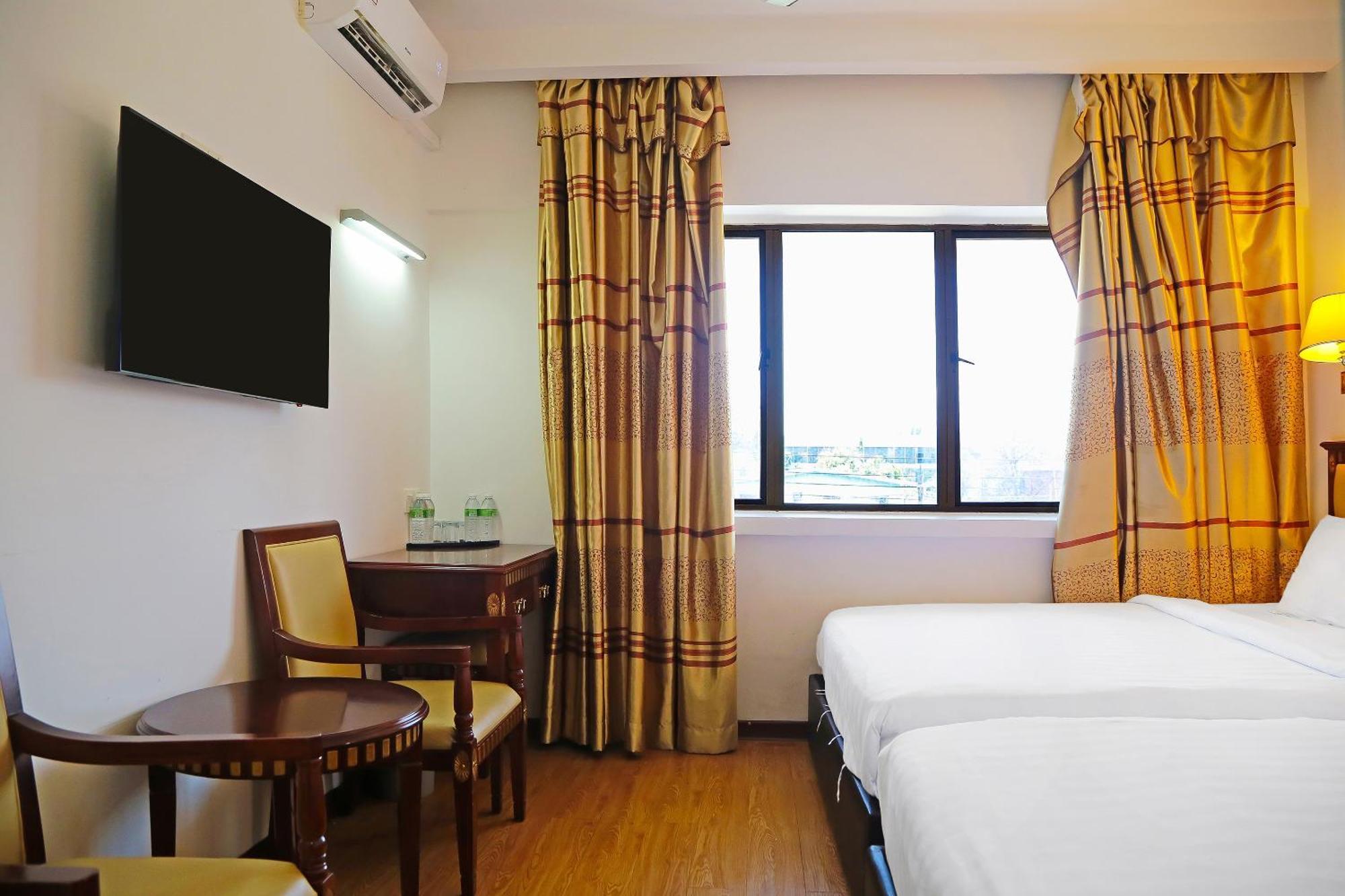 Super Oyo 90464 Borneo Suites Hotel Kota Kinabalu Exterior foto